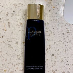 Cpb cle de peau correcting cream veil